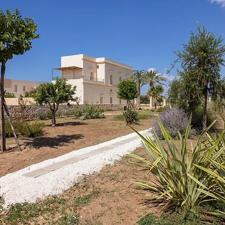 Il Giardino Grande - Dimora In Salento B&B *