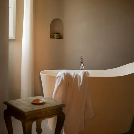Il Giardino Grande - Dimora In Salento Couette-café